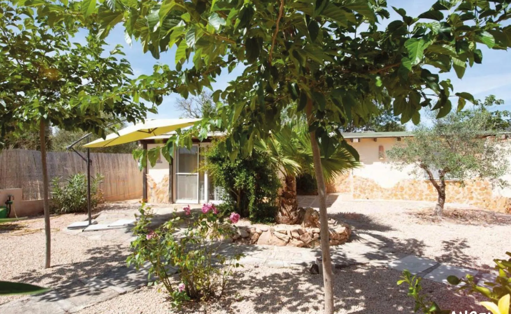 בית נופש לןקמאג'ור Finca Animas